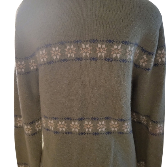 Croft & Barrow Festive Green Cardigan with Snowman Christmas Grandma Hoilday - Picture 3 of 3